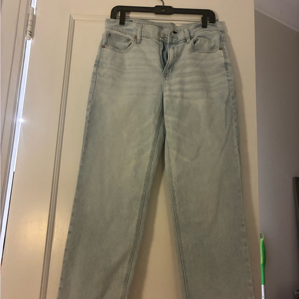 American Eagle Outfitters Light Wash Straight Leg Jeans
